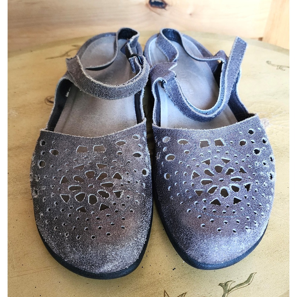 NAOT Arataki EU 41 US 10 to 10.5 Silver Gray Leather Mary Jane Comfort Sandals